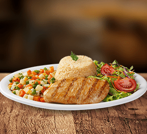 Filé de peito de frango (aprox. 170g in natura) grelhado na hora e temperado com o toque especial Giraffas. Escolha 3 acompanhamentos e o molho. Ideal para quem não abre mão do prazer de comer bem.
