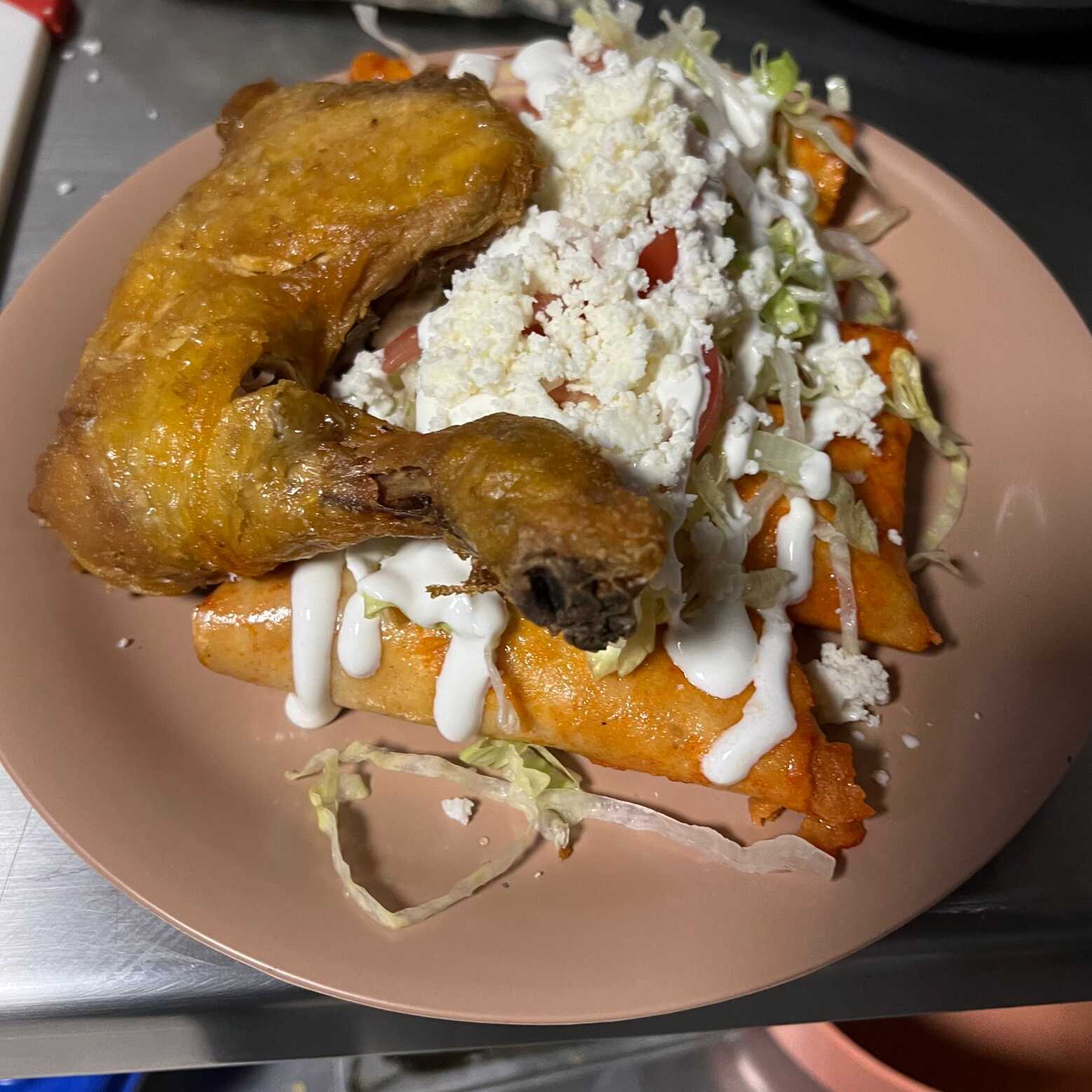 Enchiladas Rojas con Pollo 5 Piezas