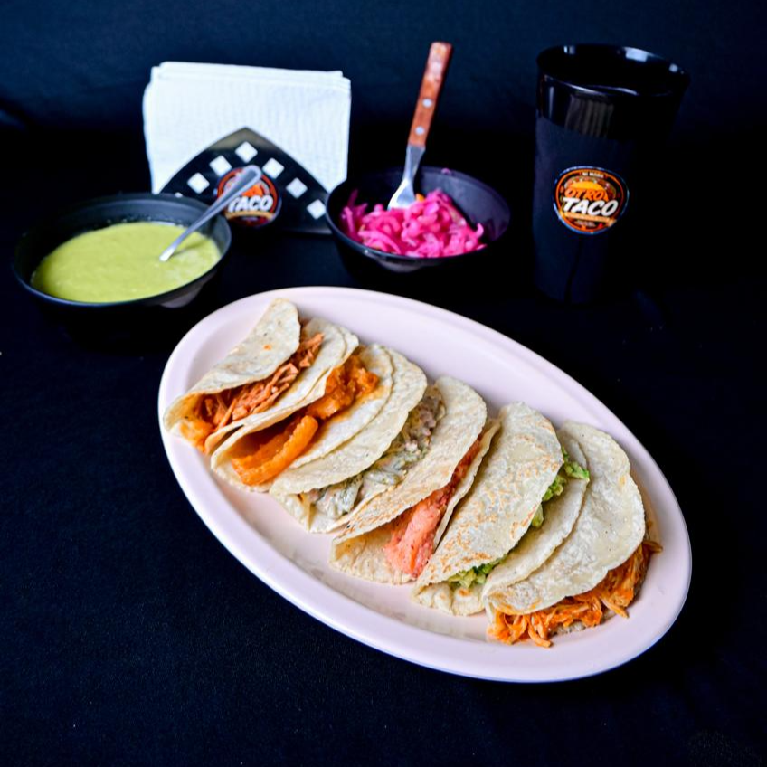 6 Tacos y 1 Litro de Agua