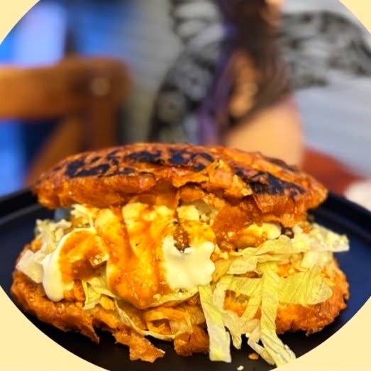 Pambazo/ Tinga/Deshebrada/Jamon/Papas con Chorizo