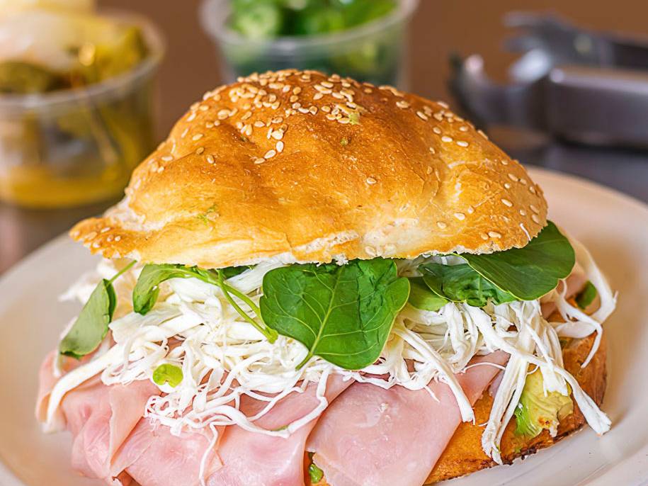 Cemita de Jamón de Cerdo.