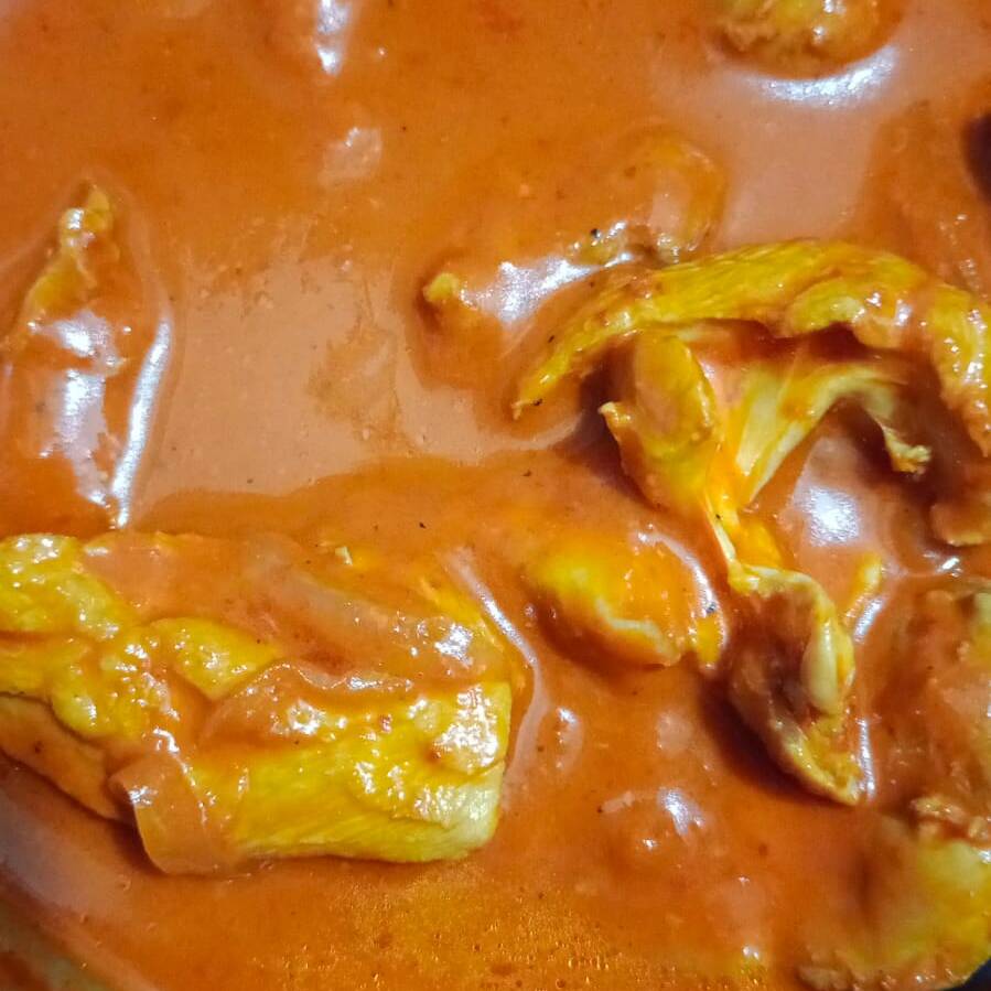 Fajitas de Pollo a la Barbacoa y Agua