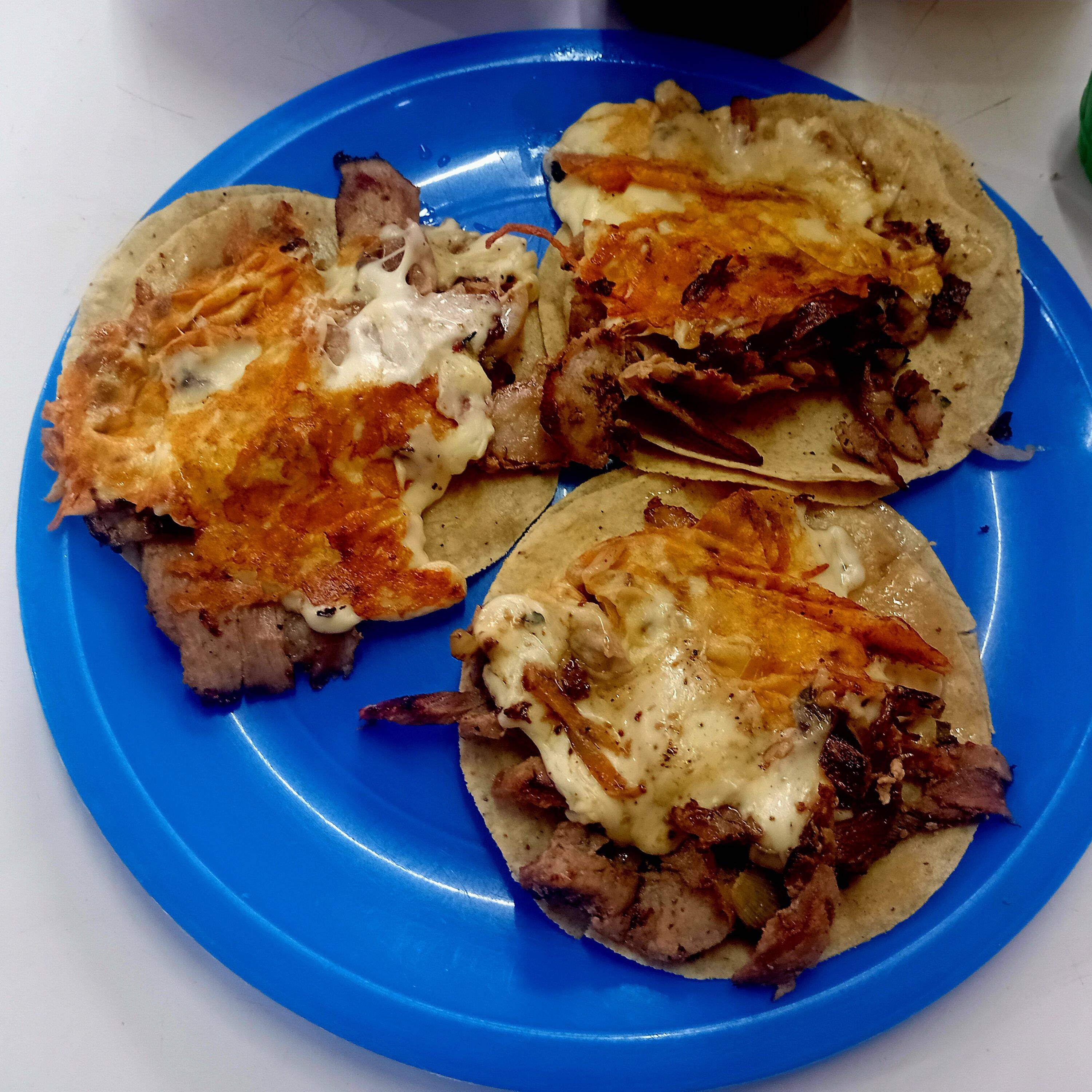 1 -Taco Oriental con Queso