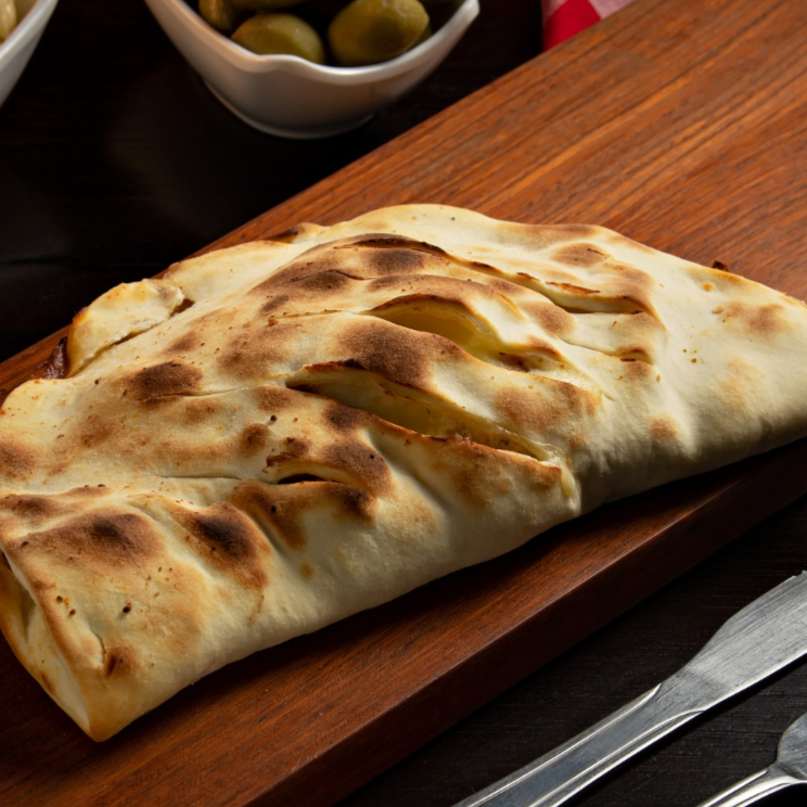 Calzone CALABRESA COM QUEIJO