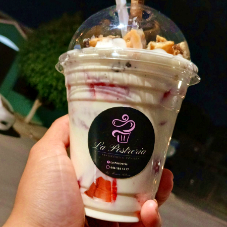 Fresas con crema 16oz
