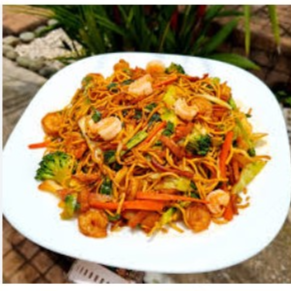Chop Suey Seco con Camarones y Pollo Medio