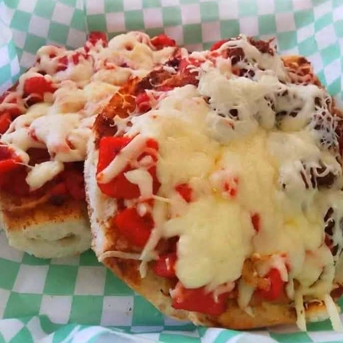 Molletes con guiso
