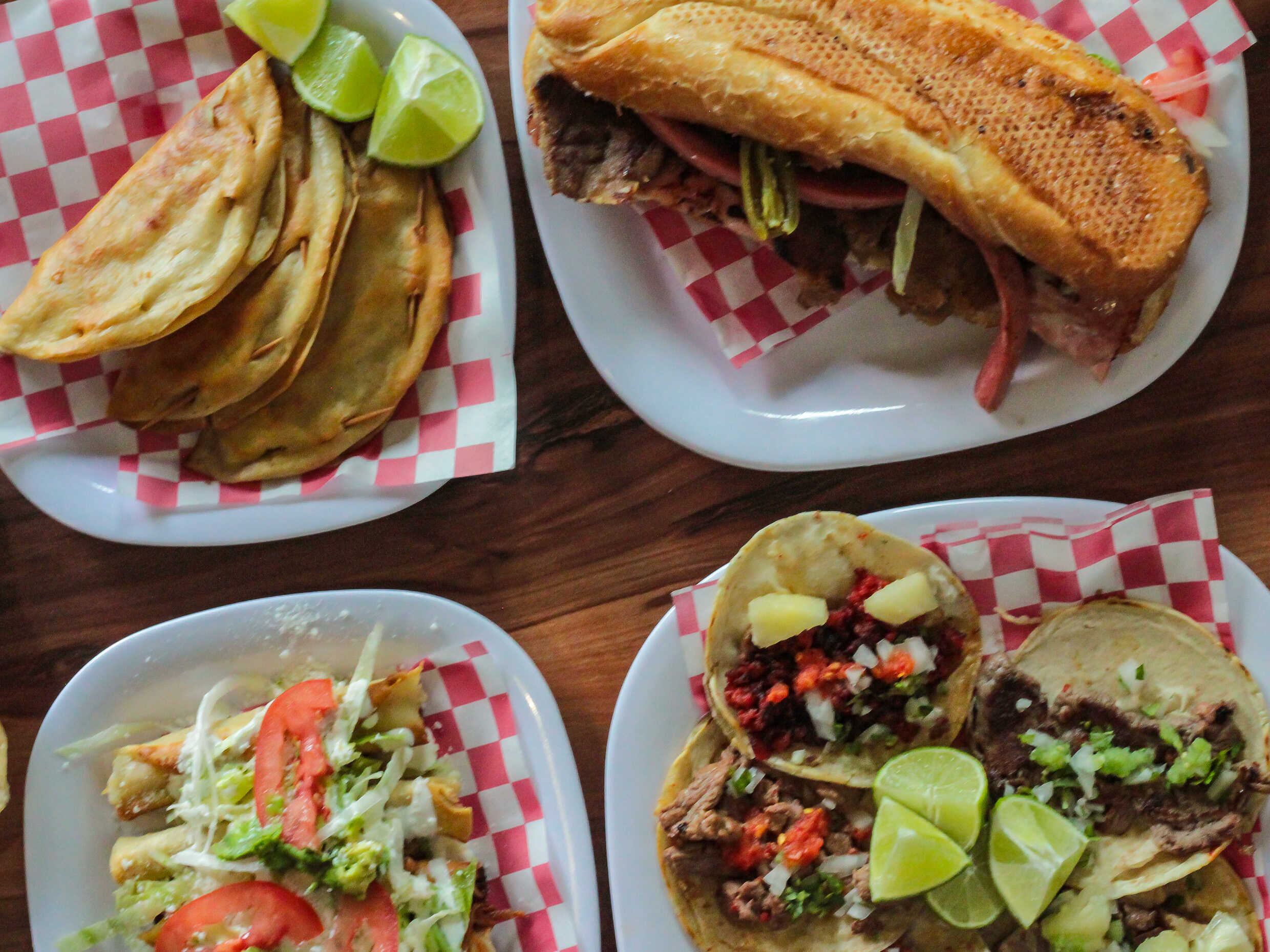 A LA MEDIDA Taquería