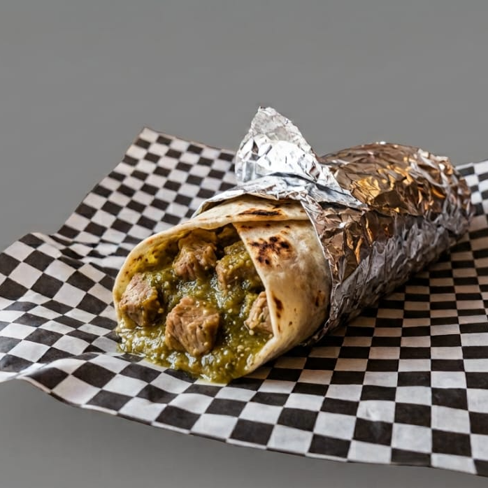 BURRITO DE CARNE DE PUERCO EN SALSA VERDE