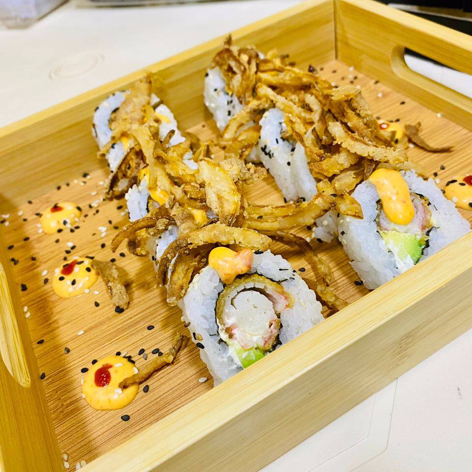 CRUNCH ROLL