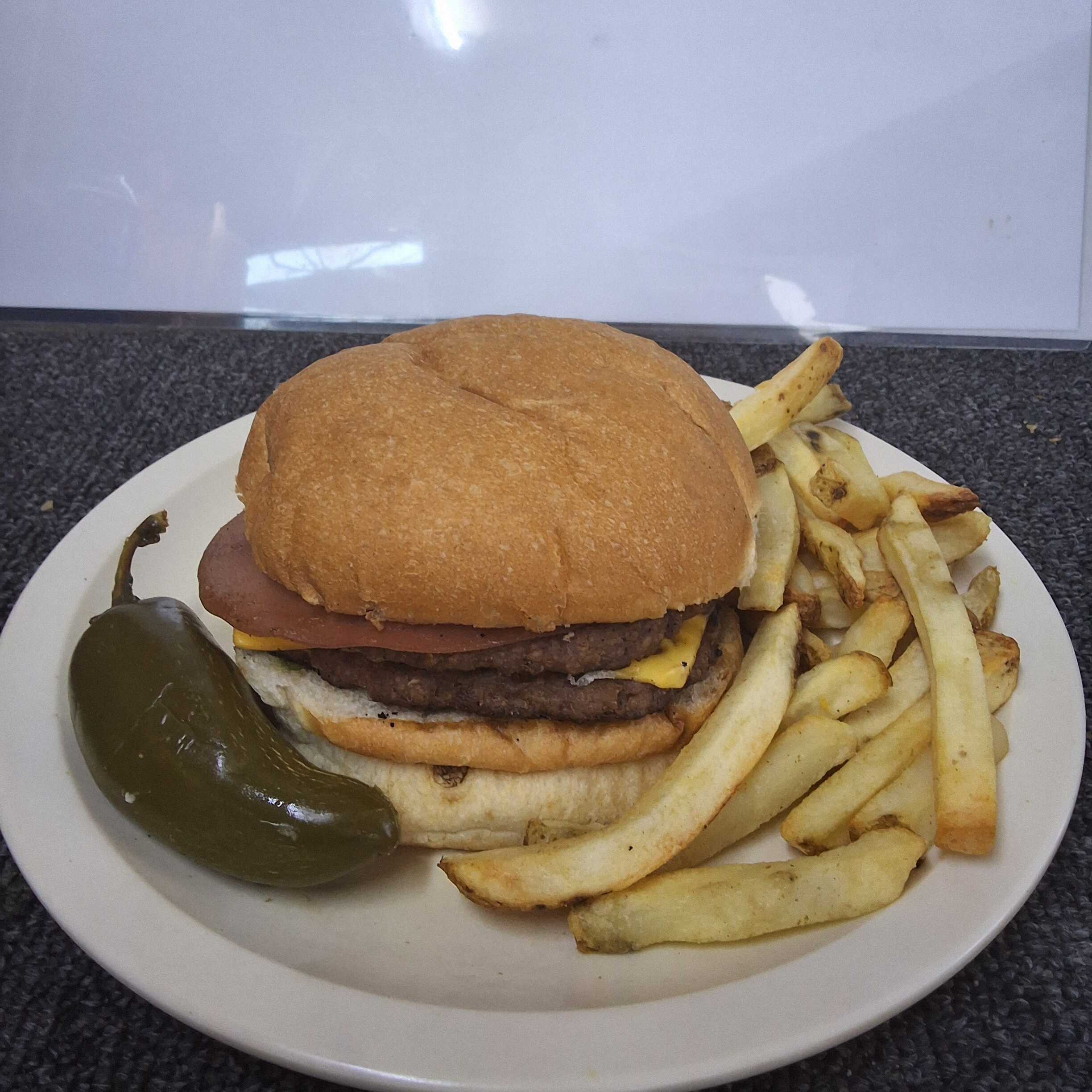 Hamburguesa Especial Doble con Papas