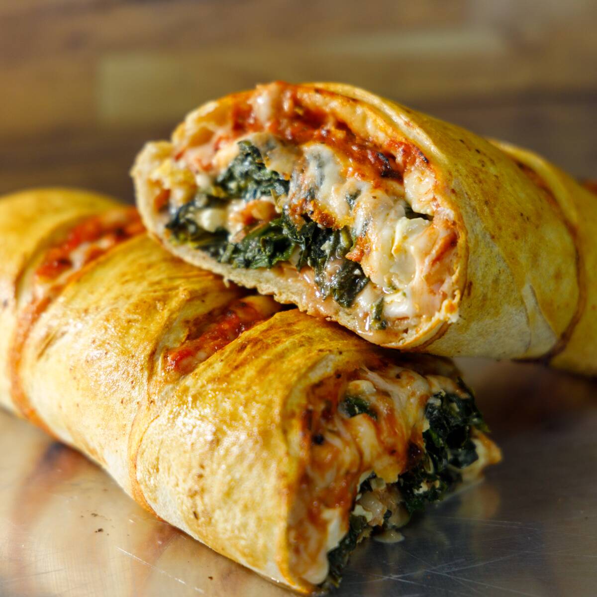 Stromboli de Carnes Frías