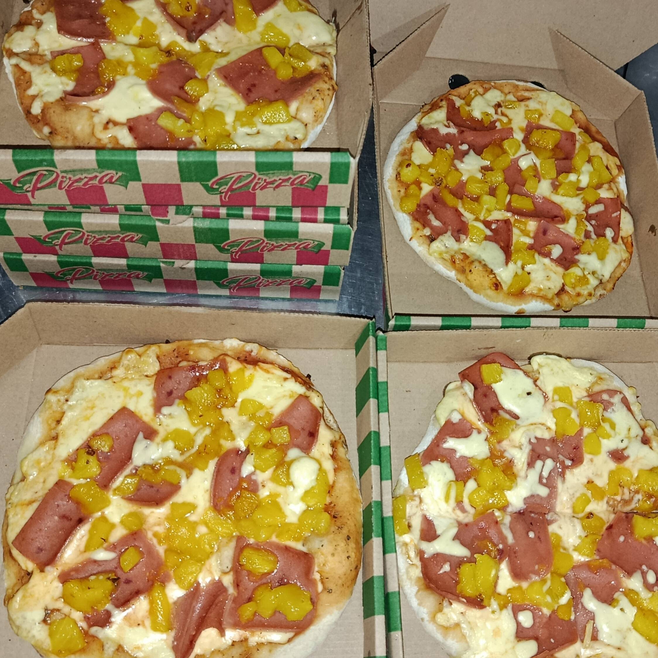 *3 Pizzas Personales X4 Porciones C/u