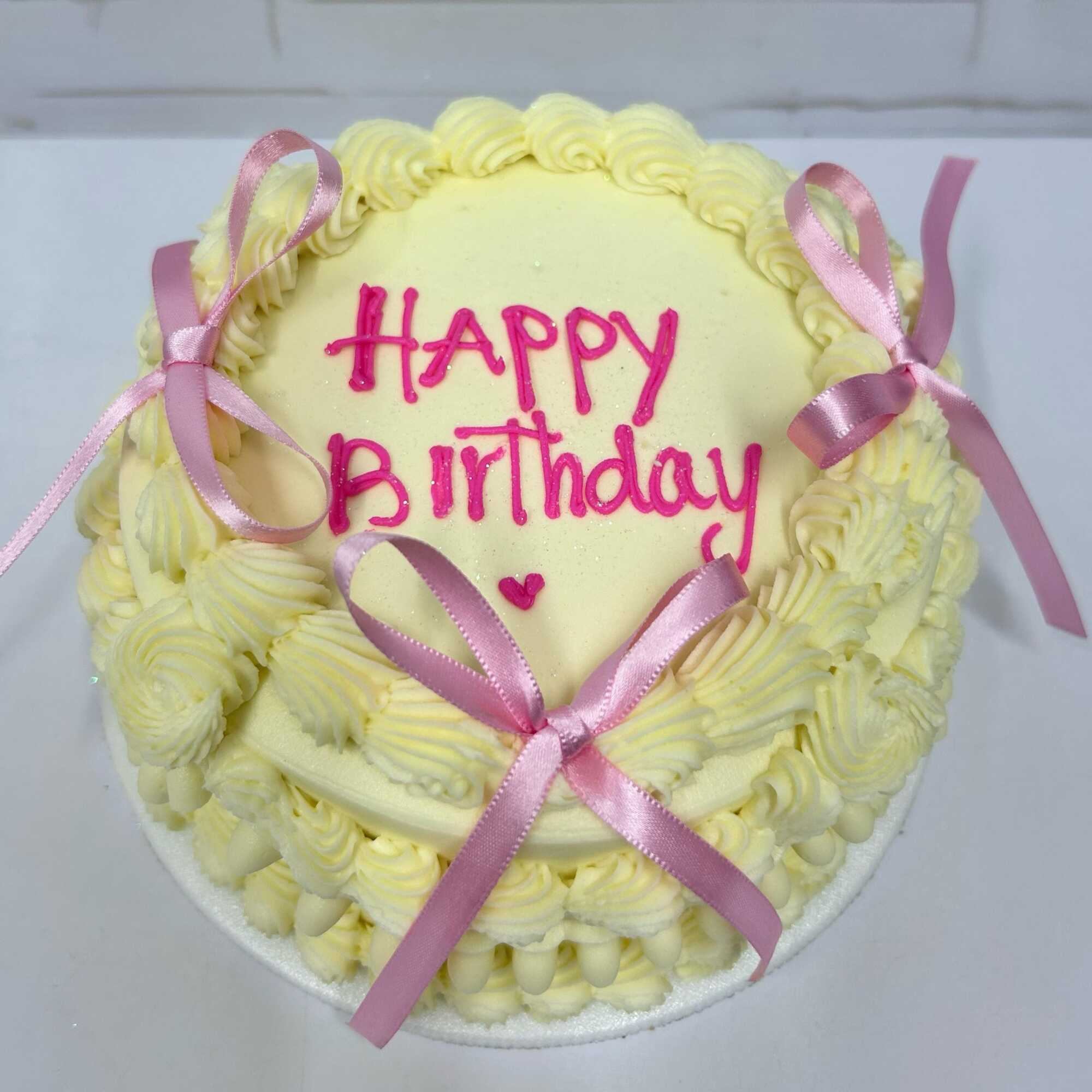 Mini Cake HBD con Lazos