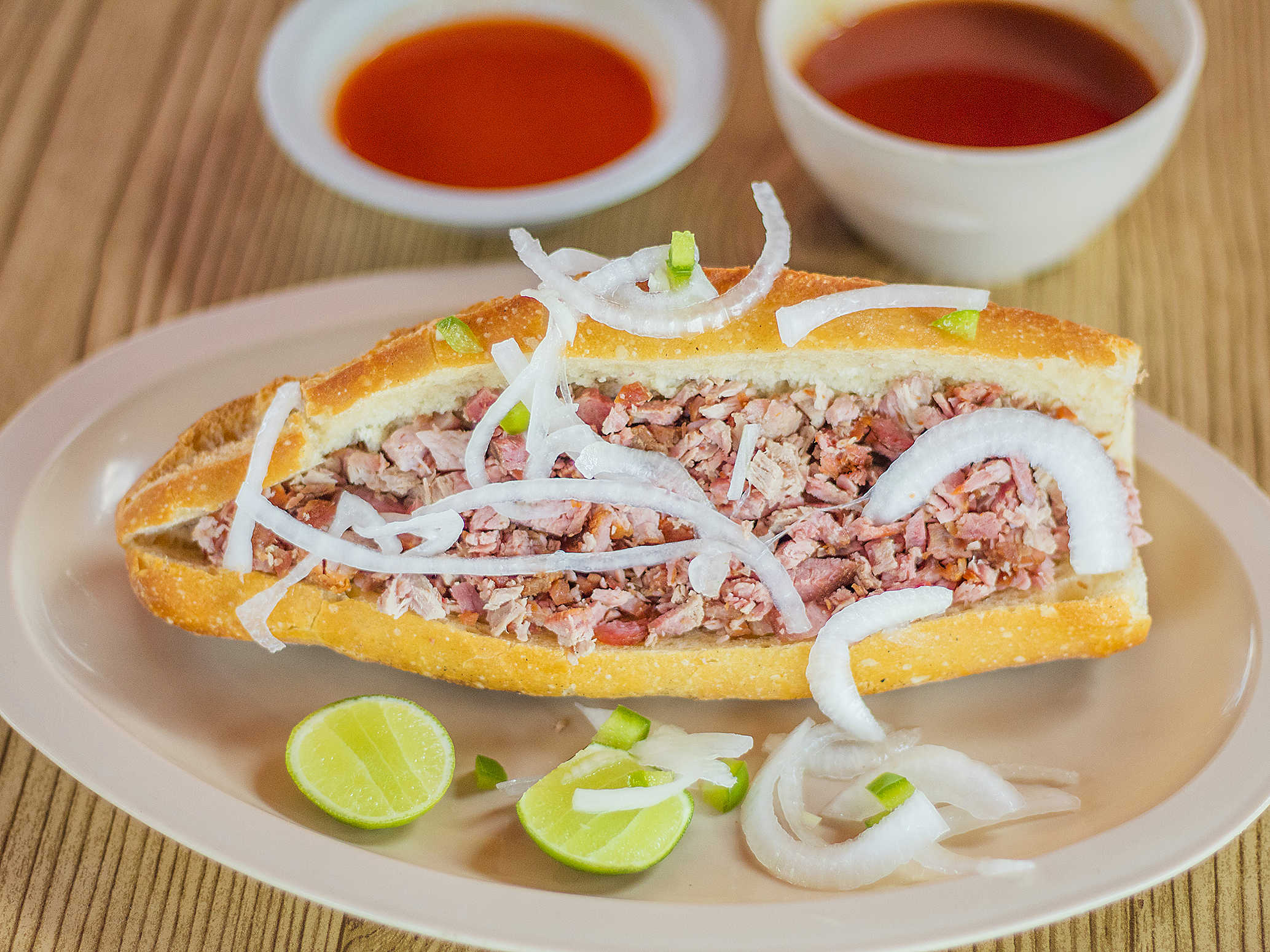 Torta Ahogada de Carnitas