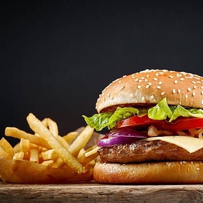 🍔Hamburguesa Grande con Papas🍔