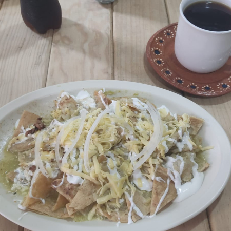Chilaquiles Verdes con Pollo