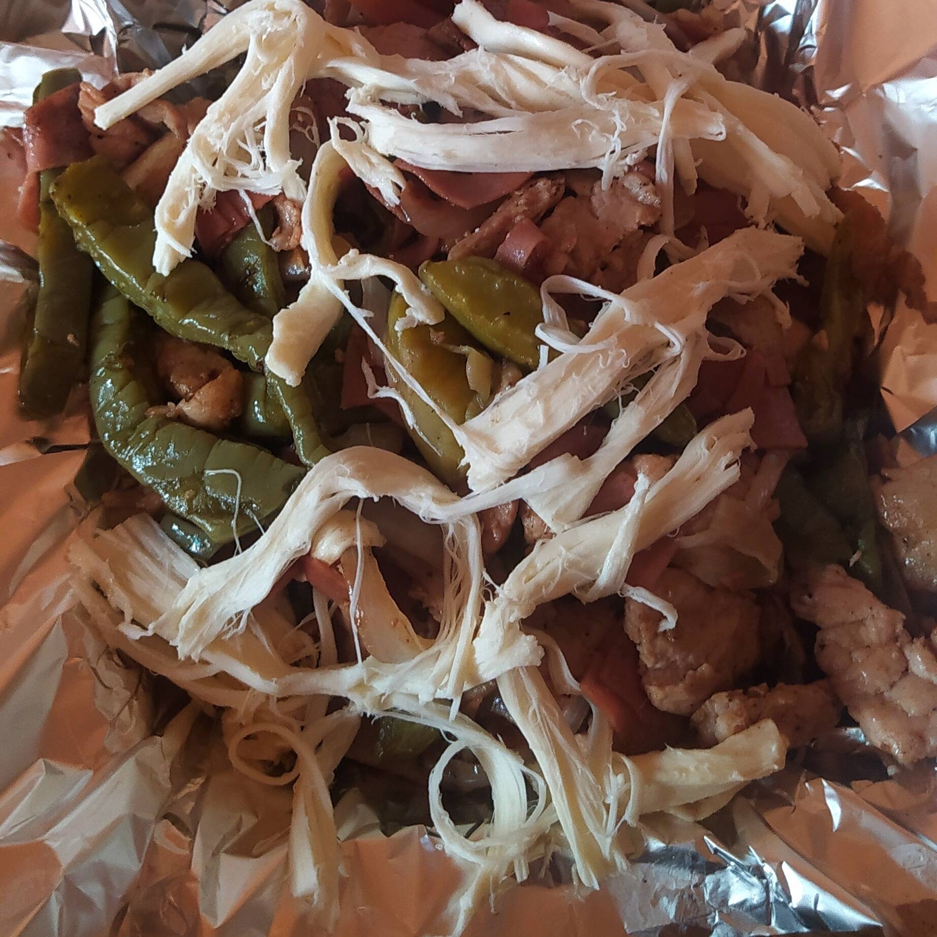 ALAMBRE 1 KILO CON BISTEC DE PUERCO Y QUESILLO