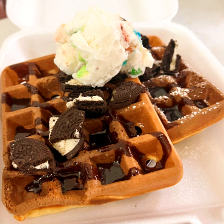 Waffles con Helado