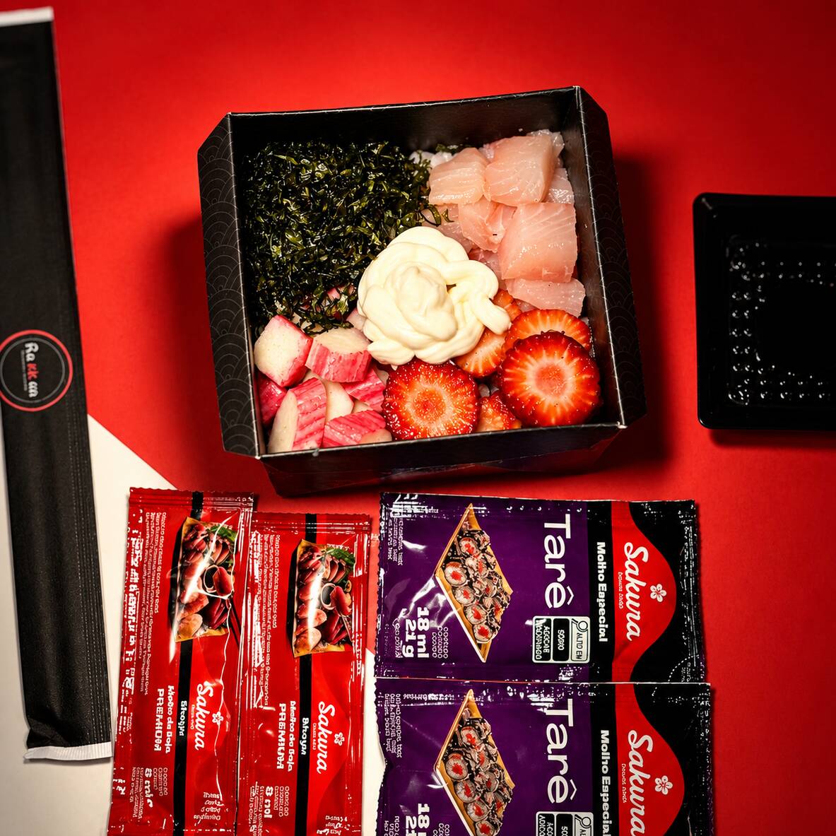 Arroz japonês
Kani kani
Morango
Tilápia fresca
Couve frita
Cream cheese