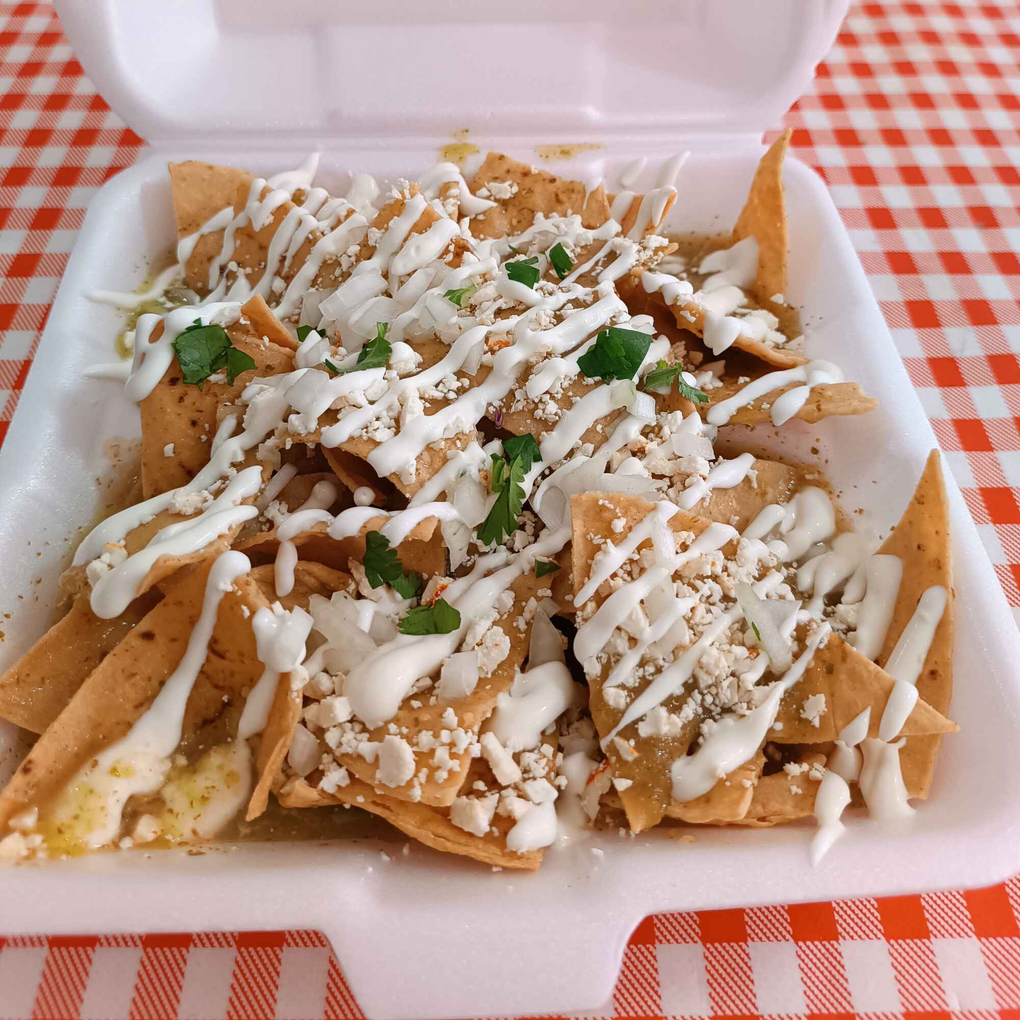 Chilaquiles sencillos ( rojos )