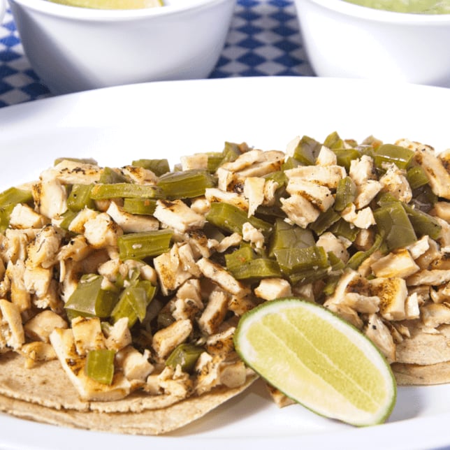 POLLO C/NOPAL (2)TACOS 150grs