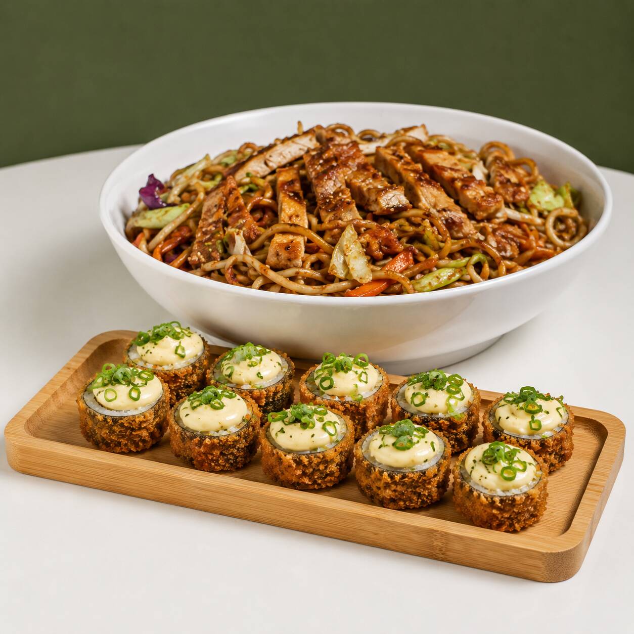 Hot Especial 10un + Yakisoba de Frango. O combo perfeito para assistir o jogo. Seleção Yaki - Copa 2026.