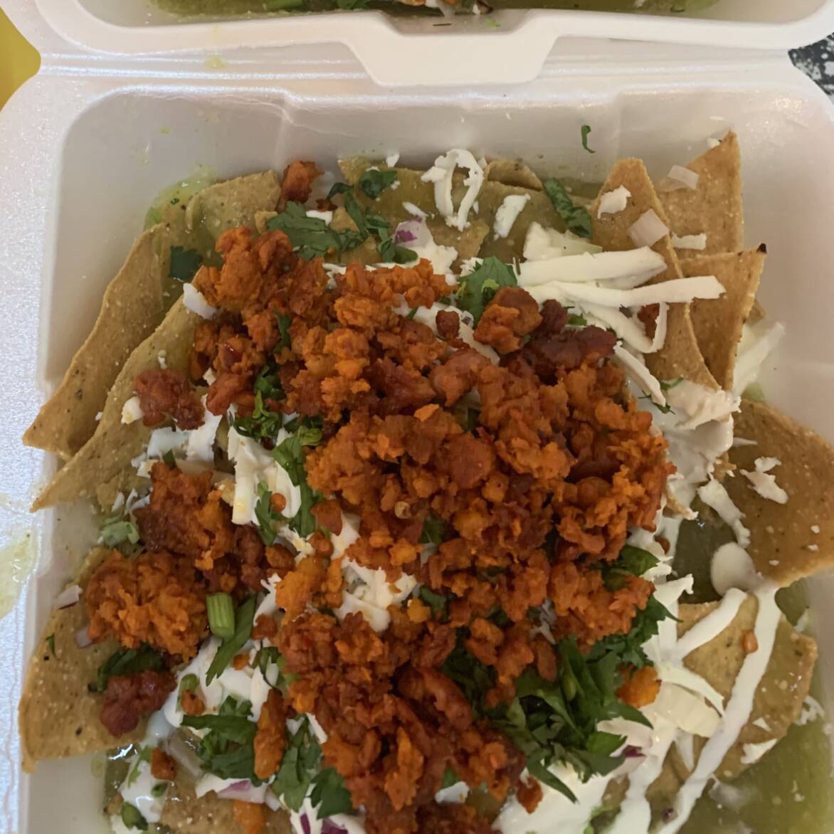 Chilaquiles Verdes con Pastor