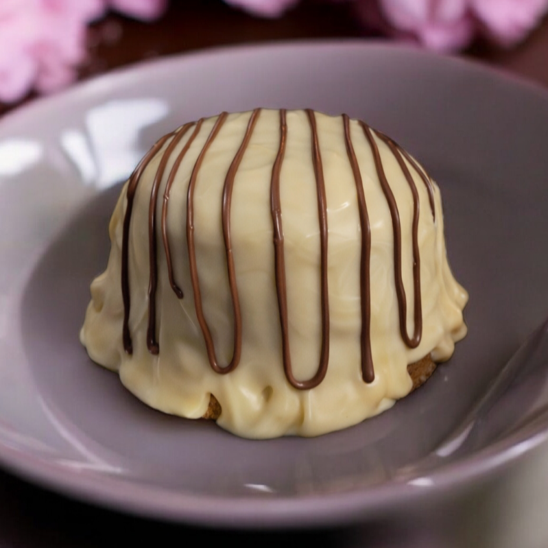 Massa Tradicional + cobertura de brigadeiro de ninho + Nutella