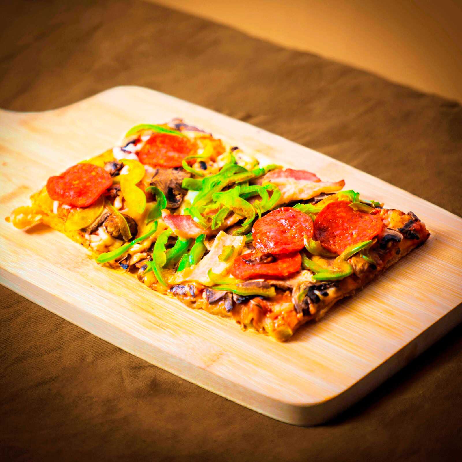 Pizza Canadian