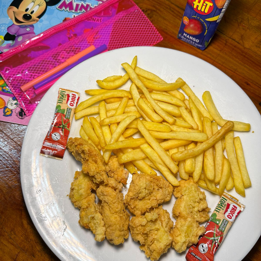 Crunch de pollo con papitas
