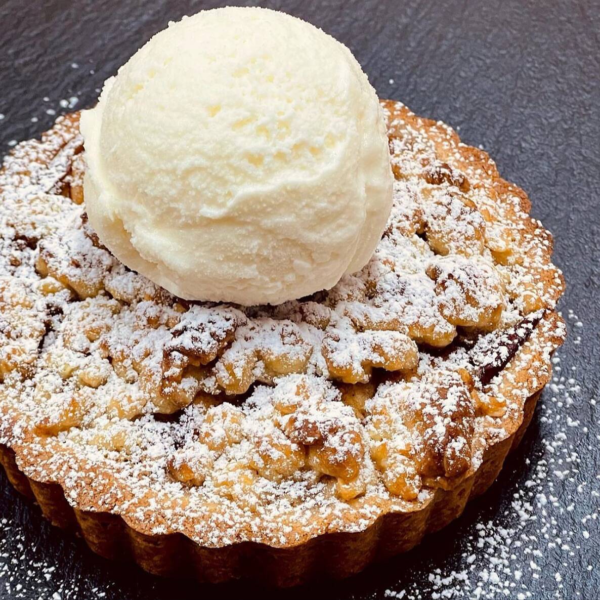 Apple Crumble Pie