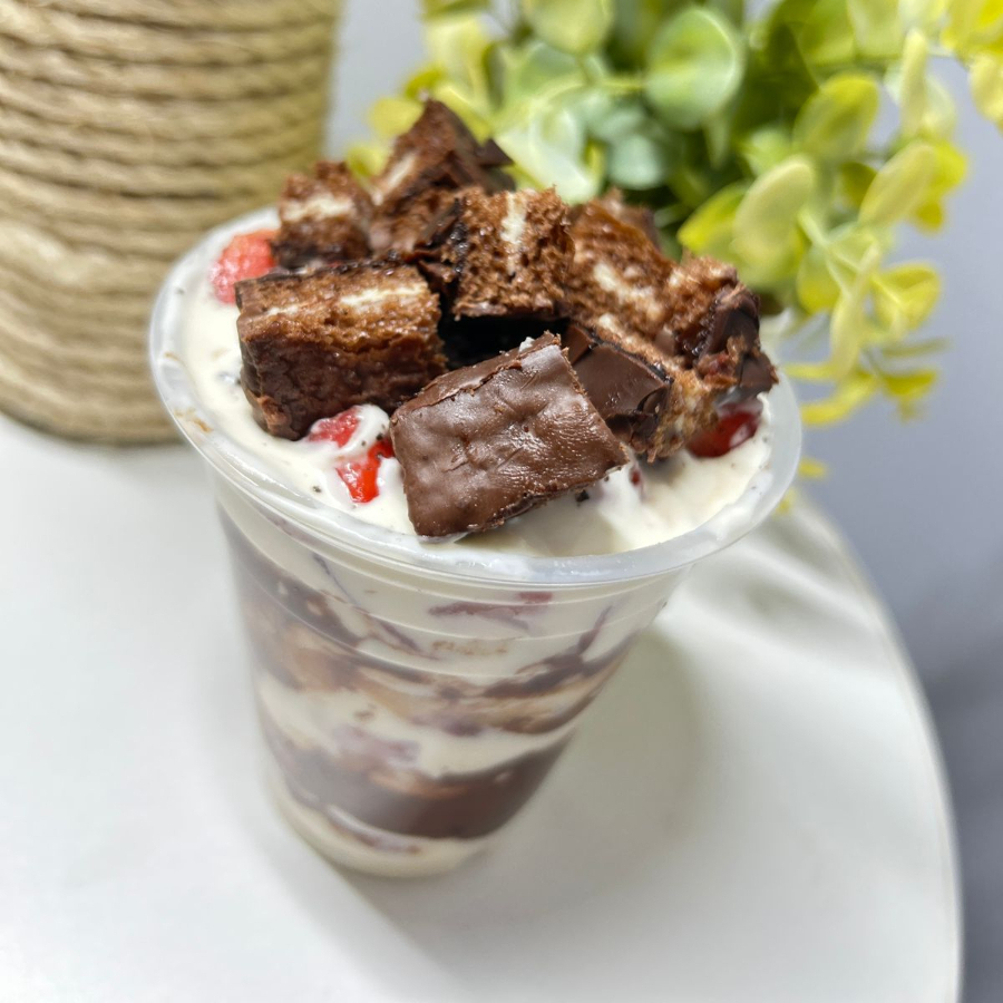 Fresas con Crema y Chocolate Kinder Delice