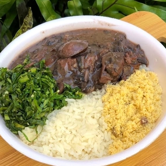 Feijoada Marmitex (Arroz, Feijoada, Couve e Farofa)