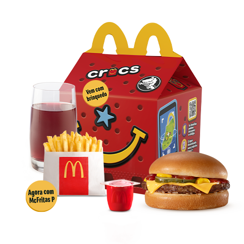 O McLanche Feliz acompanha sanduíche cheeseburguer com tomatinho ou McFritas como acompanhamento, uma refrescante bebida e Petit Suisse do Méqui como sobremesa. Brinquedo sujeito a disponibilidade de estoque por restaurante. Confira informações nutricionais em: mcdonalds.com.br/cardapio/ mclanche-feliz. Imagem Meramente Ilustrativa.