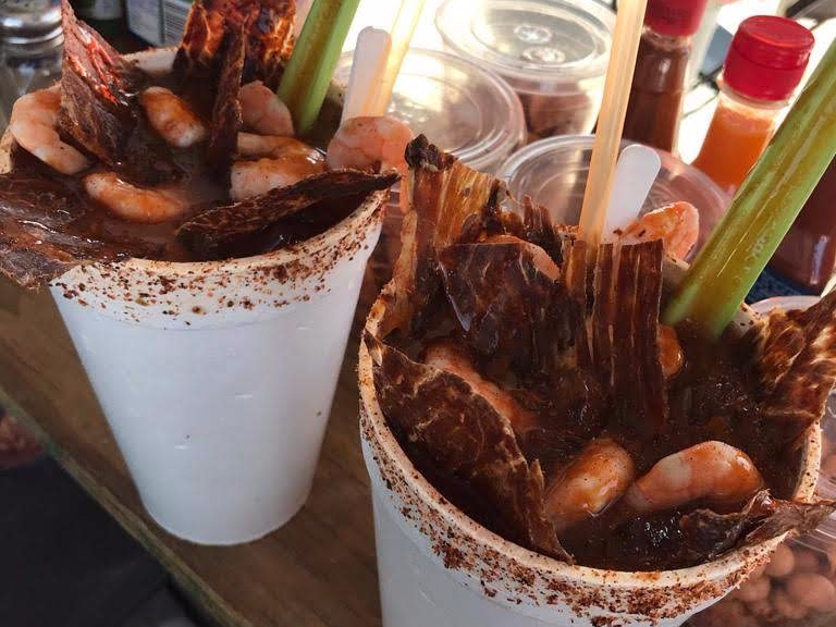 Clamato con Carne Seca (Lt)