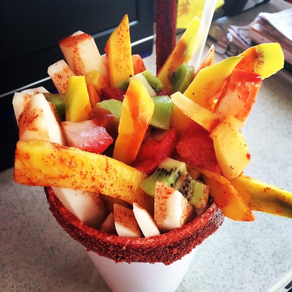 Clamato Clasico con Fruta