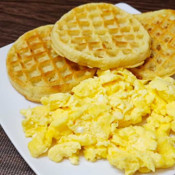 Waffle con Huevo