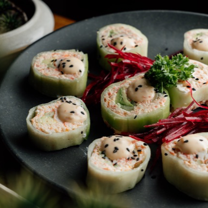CUCUMBER ROLL
