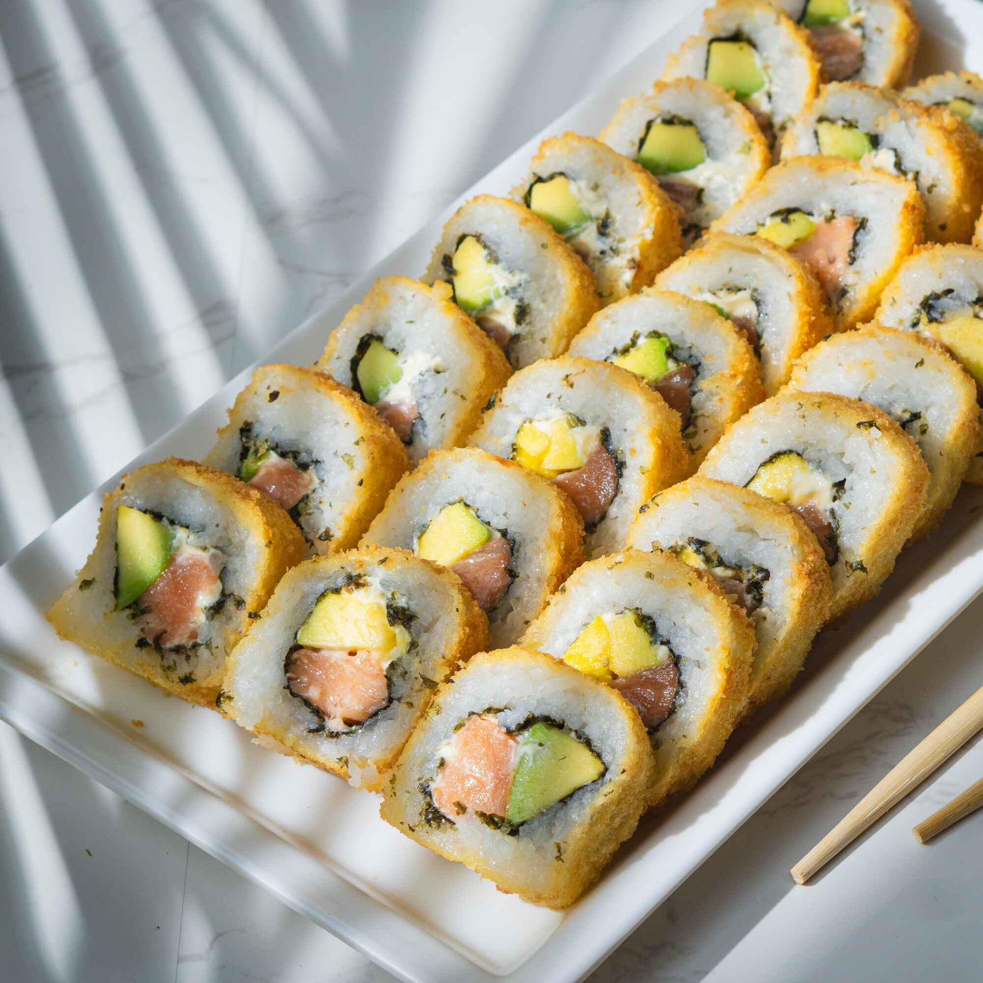 24 Bocados Philadelphia Tempura Sushi