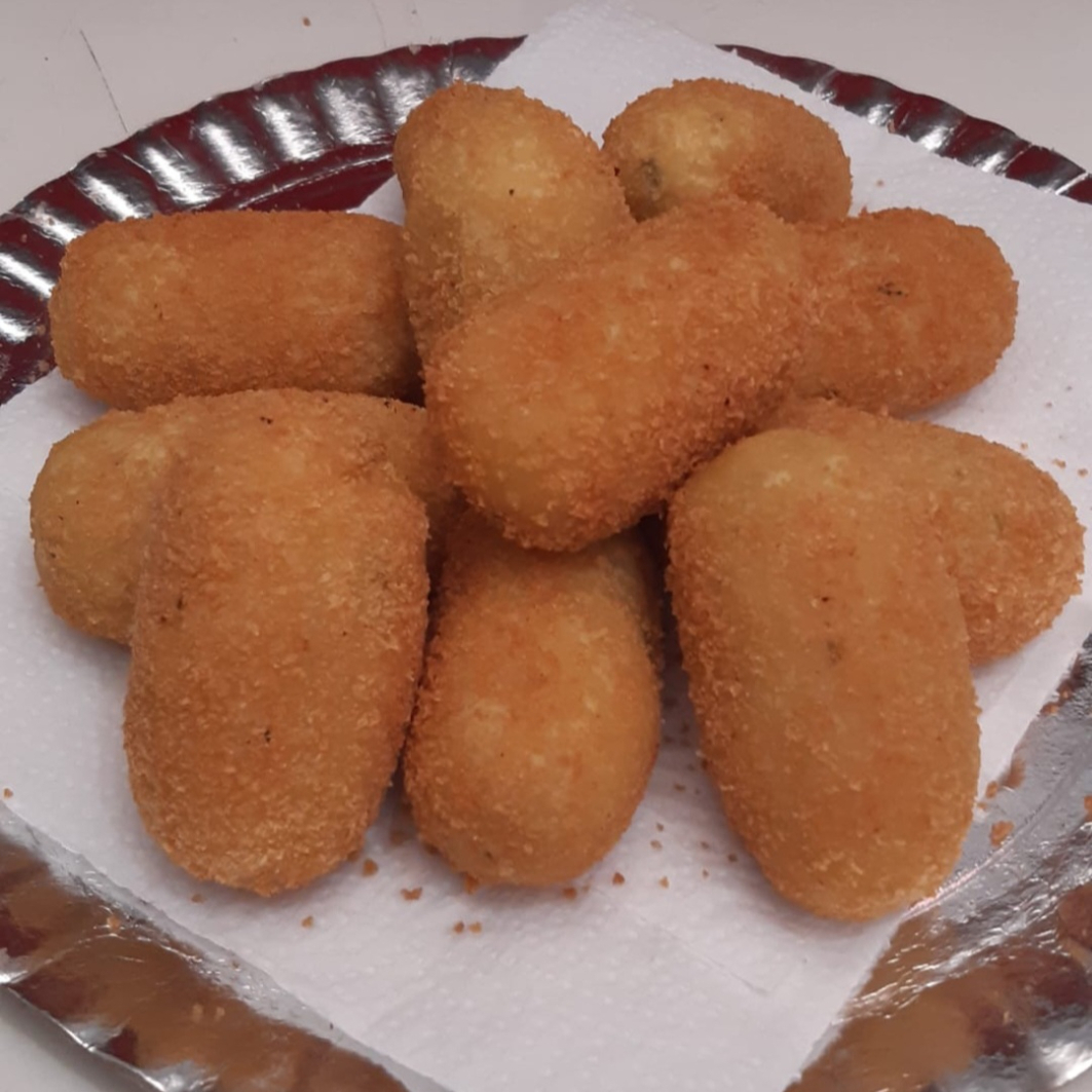 Bolinho de queijo saborosos uma delícia.