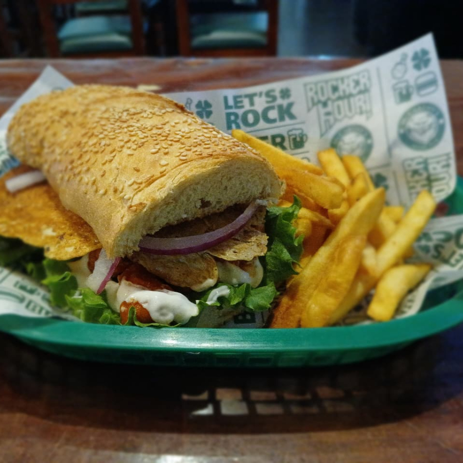 Boneless Buffalo Sándwich