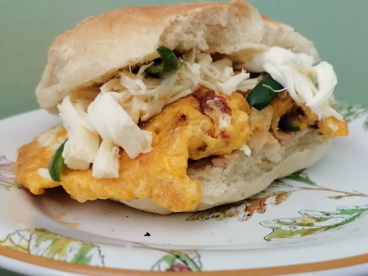 Torta de Huevo con Chorizo