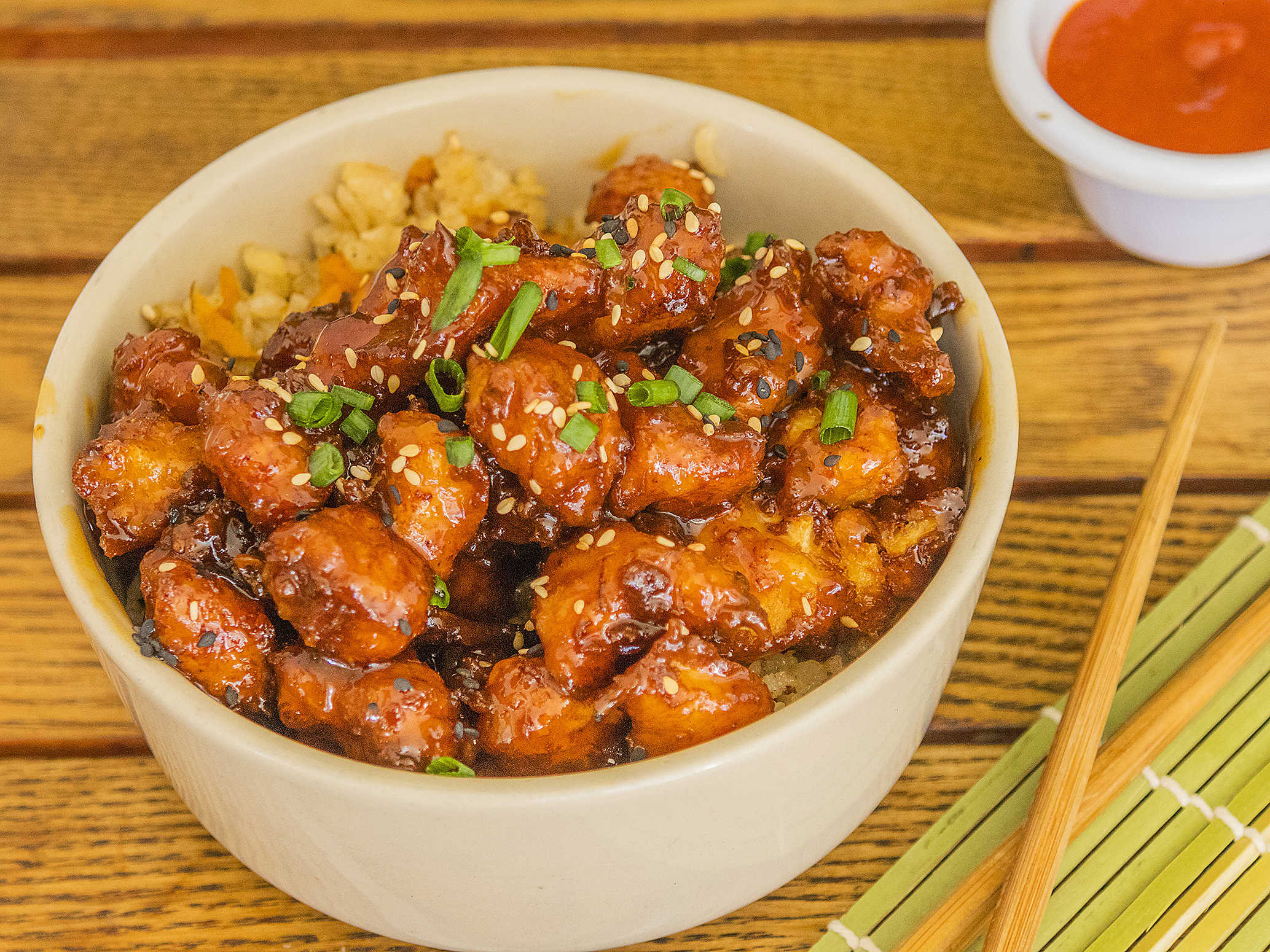 Box Pollo a la Naranja (guarnicion a Elegir)