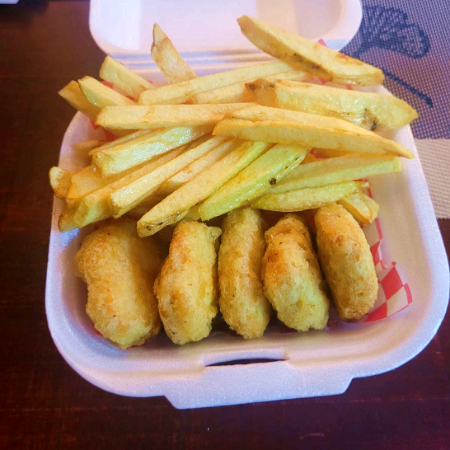 Nuggets con papas