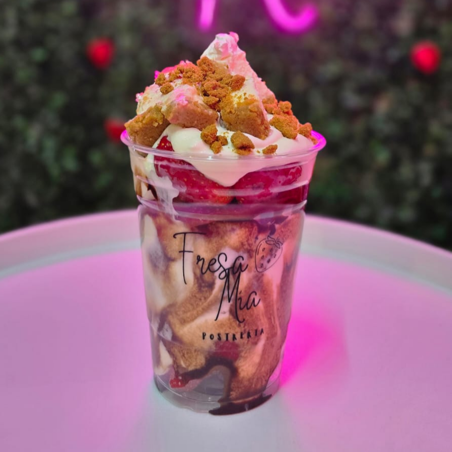 Fresas con Crema+Café de Especialidad
