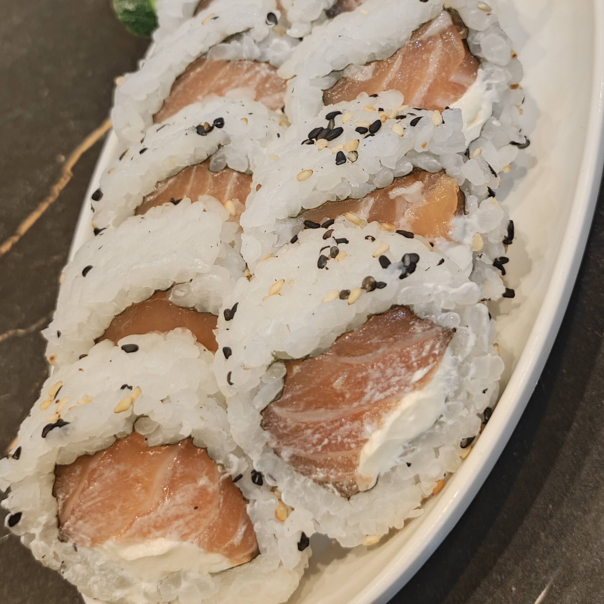 Salmão, creem cheese.