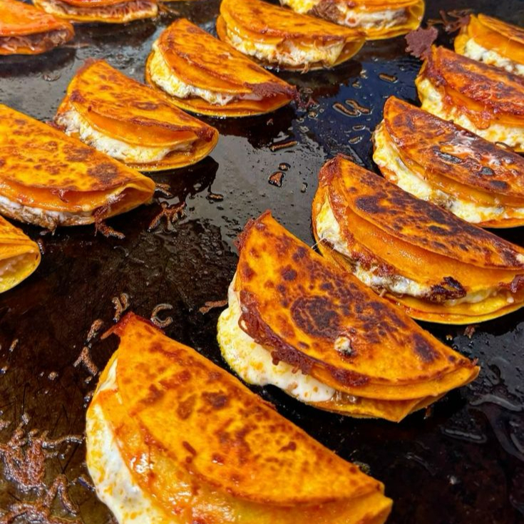 Combo /3 Quesabirrias + Consome Gratis