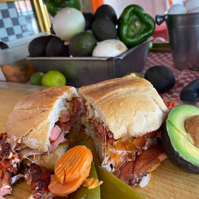 Combo Cubanas