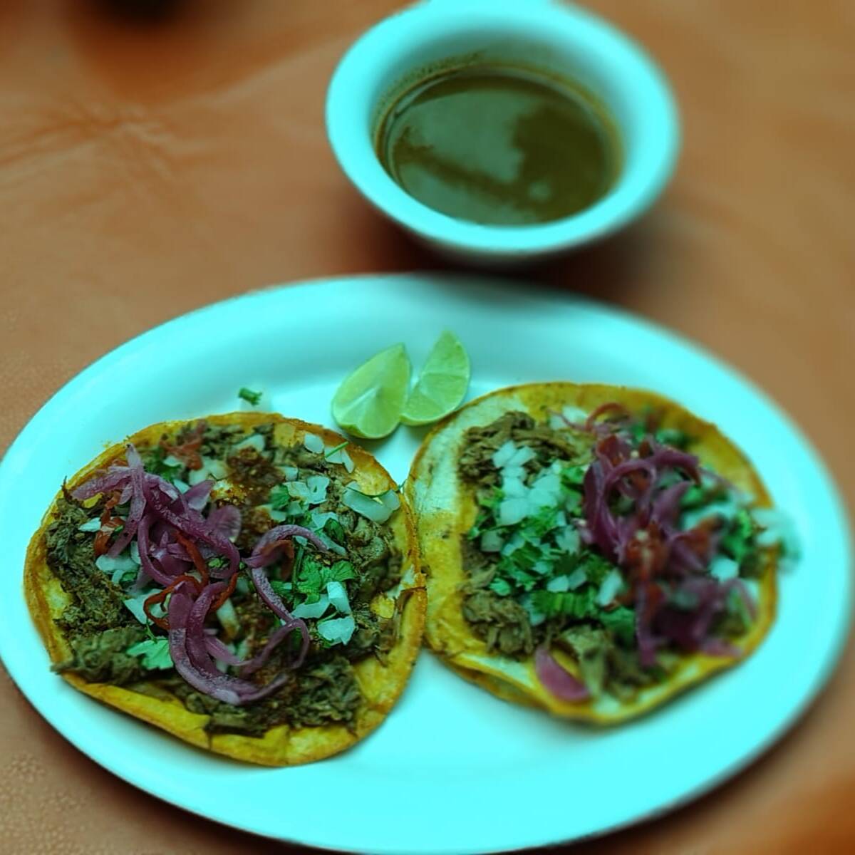 2 Tacos de Res + Consomé